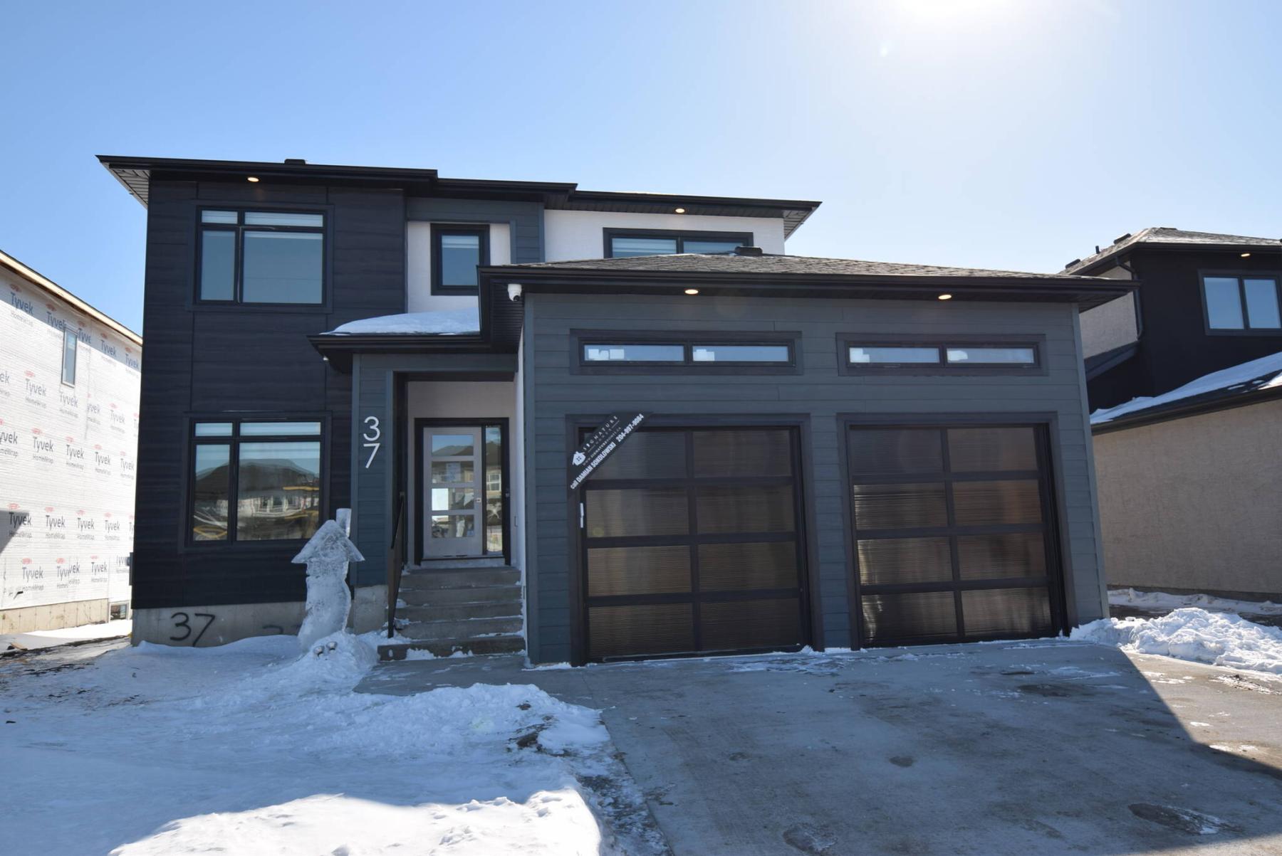 Have it all in West St. Paul: Large two-storey a hit in Spring Parade of Homes